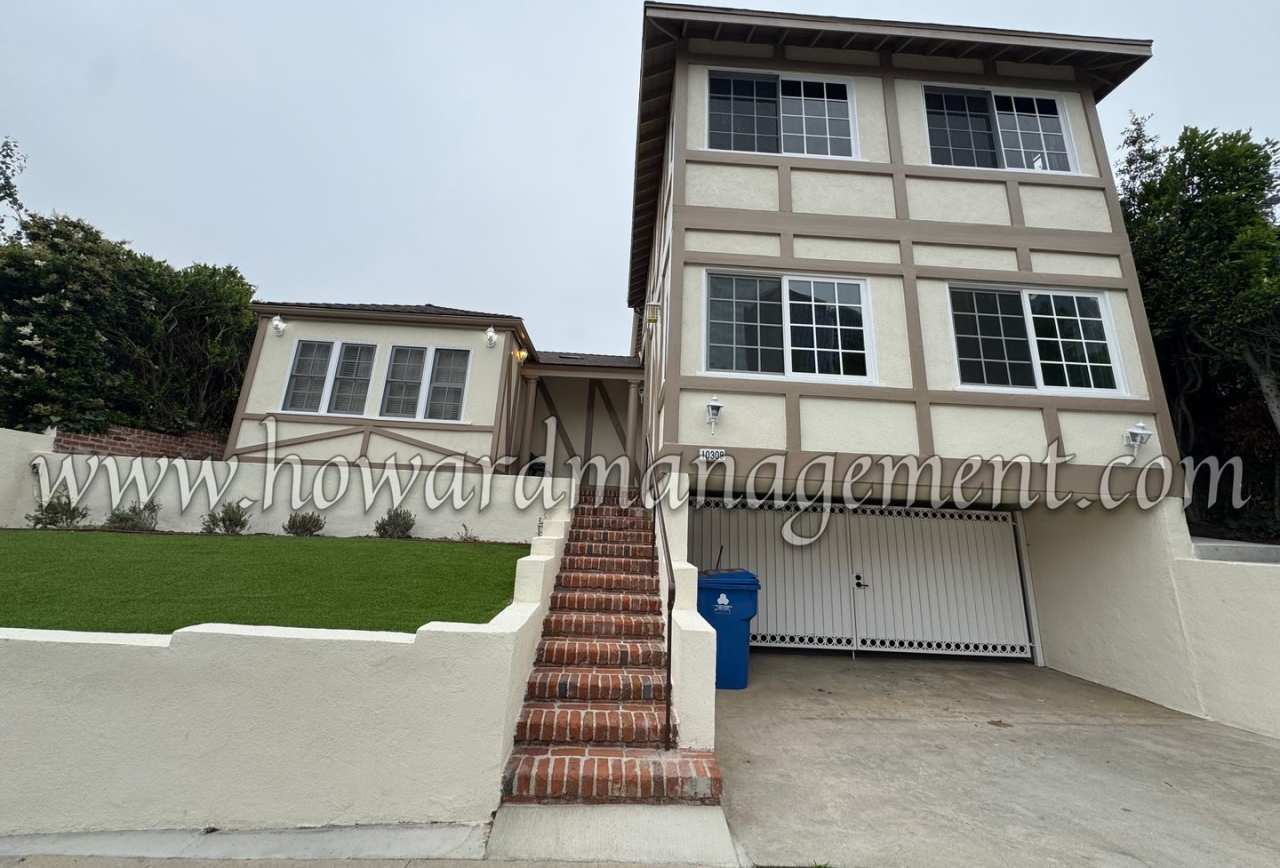 ***OPEN HOUSE 6/13 (11am-1pm)*** Contemporary Style 5bed/5bath Home with Additional Art and Bonus Room
