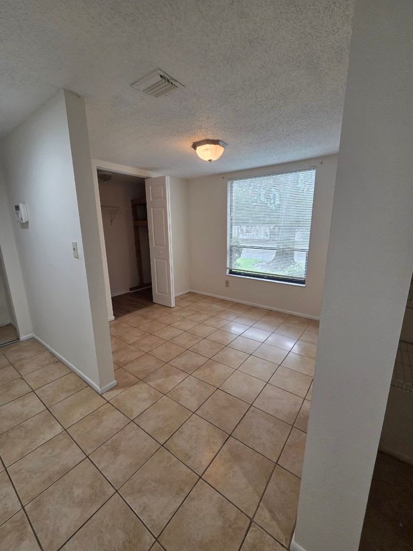 Updated 2/2 River Oaks Condo