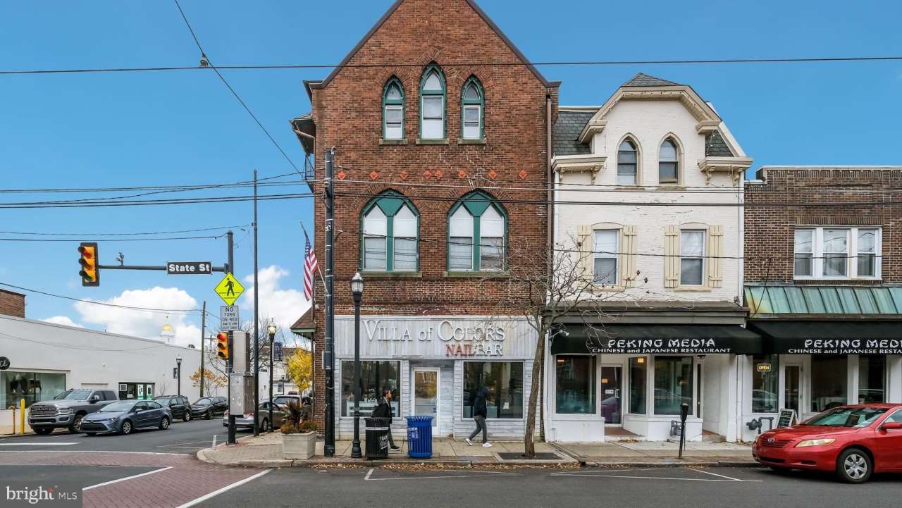 4 W STATE Street unit: Apt B