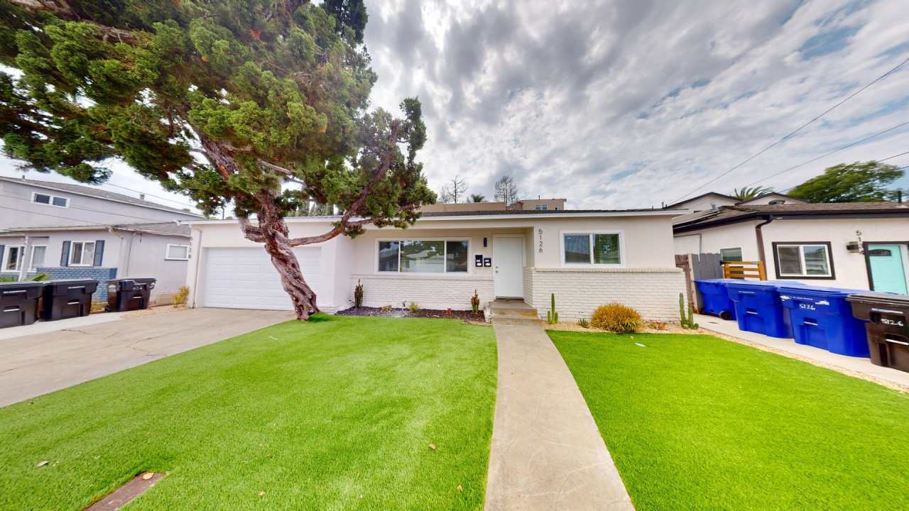 Comfortable 4 Bed 2 Bath House!!