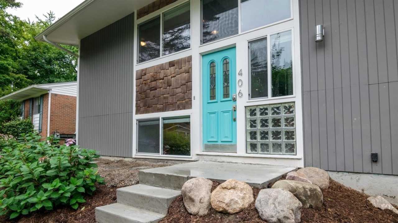 406 Manor Drive