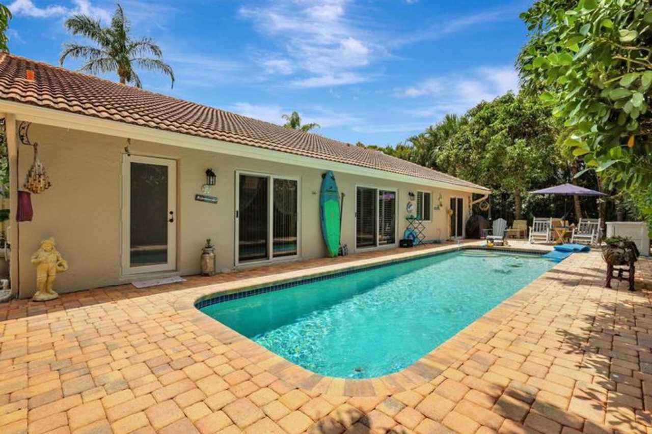 455 Mohawk Lane, Boca Raton, FL 33487