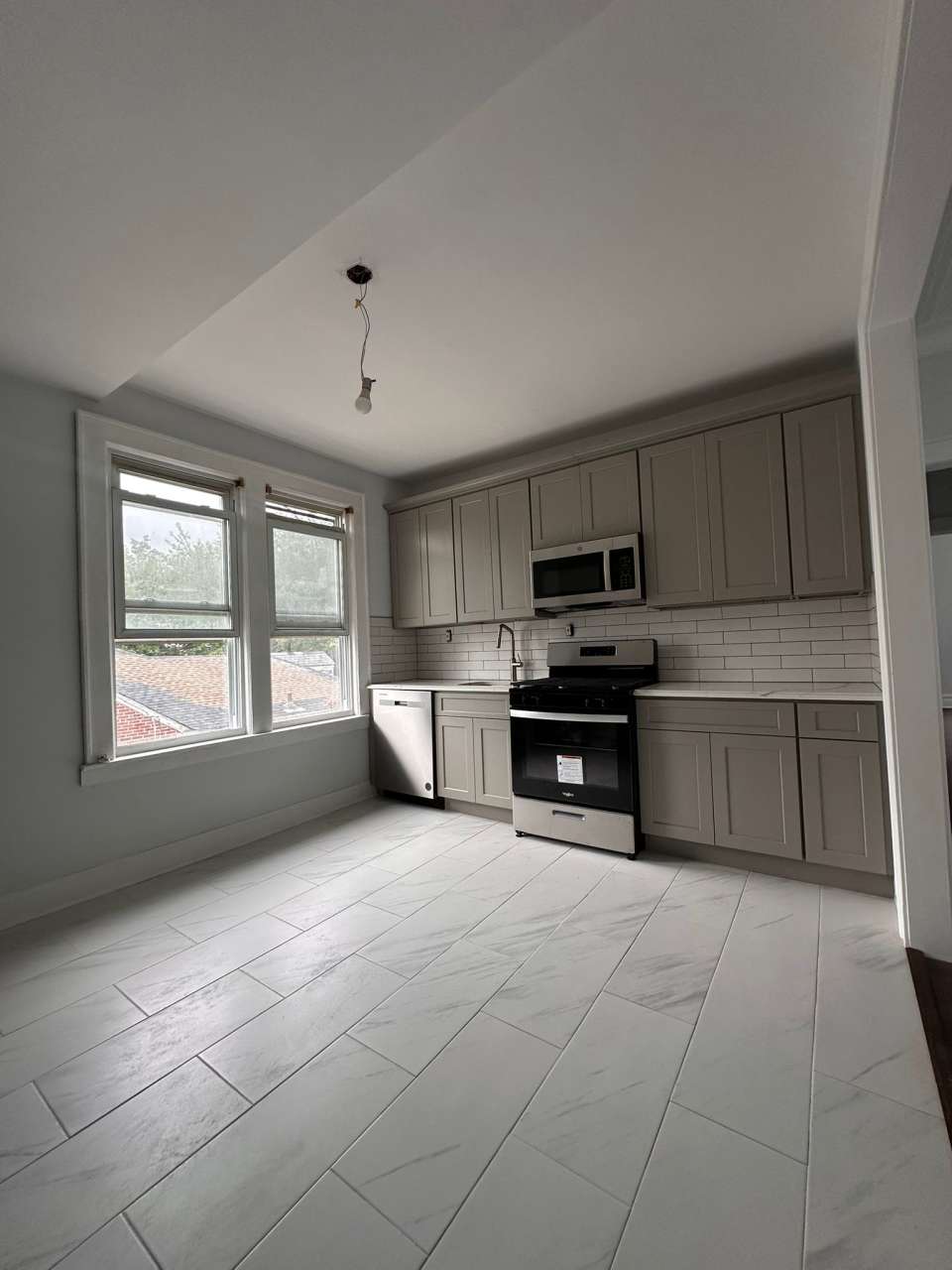 32 Greene Terrace - 2 (Second Floor)