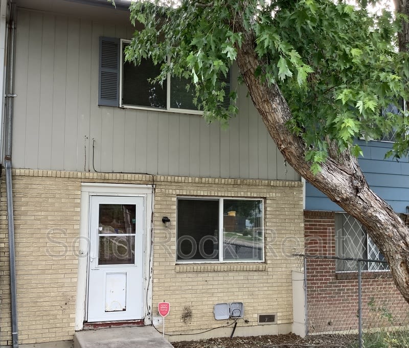 4248 Gills Mill Court - 1