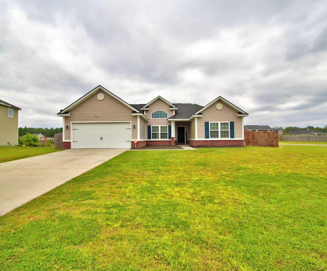 452 Huntington Drive