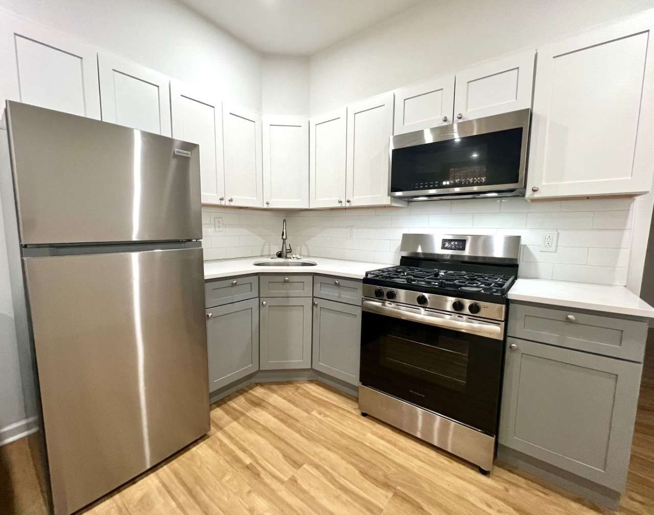 Newly Renovated 2-Bedroom Apartment in Hunting Park! PHA ACCEPTED!