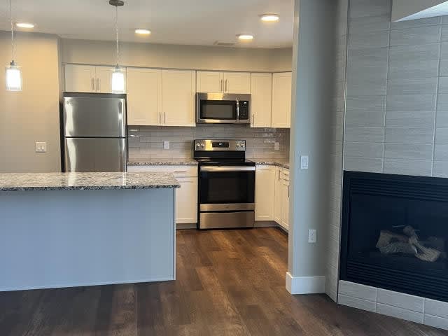 100 Hunters Crossing Dr Unit D31