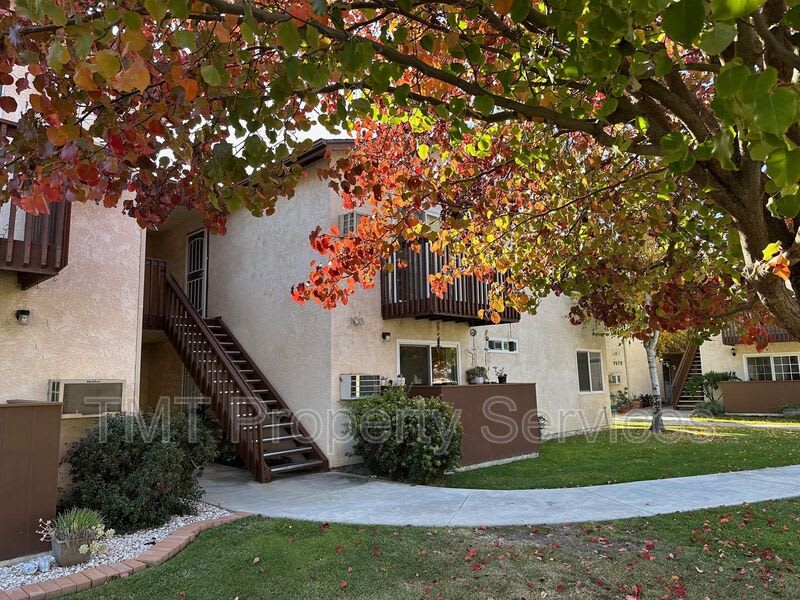 7464 Santa Ysabel Ave