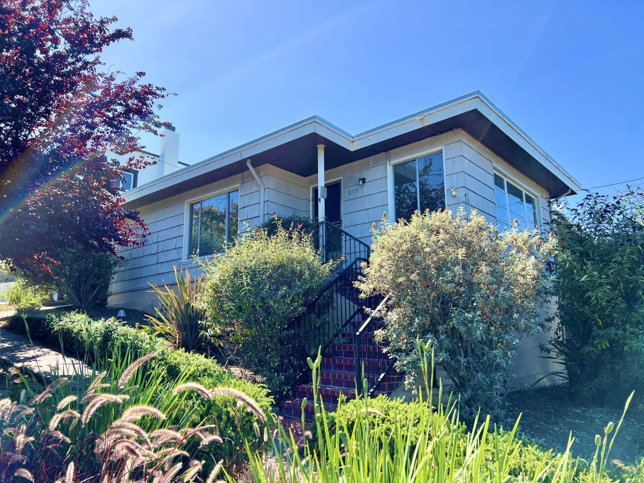 6131 Burlingame Avenue