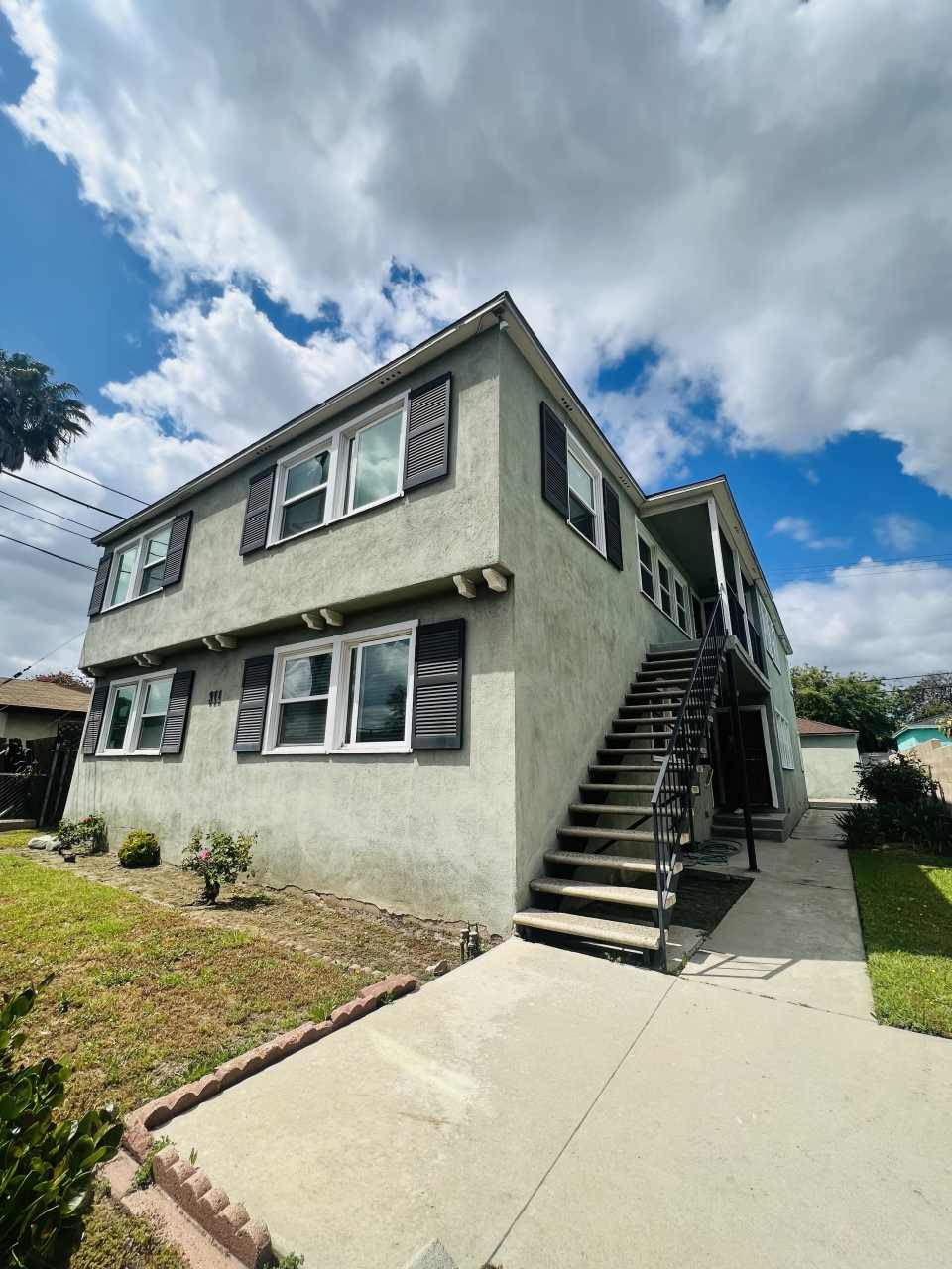 311 E Pomona Blvd