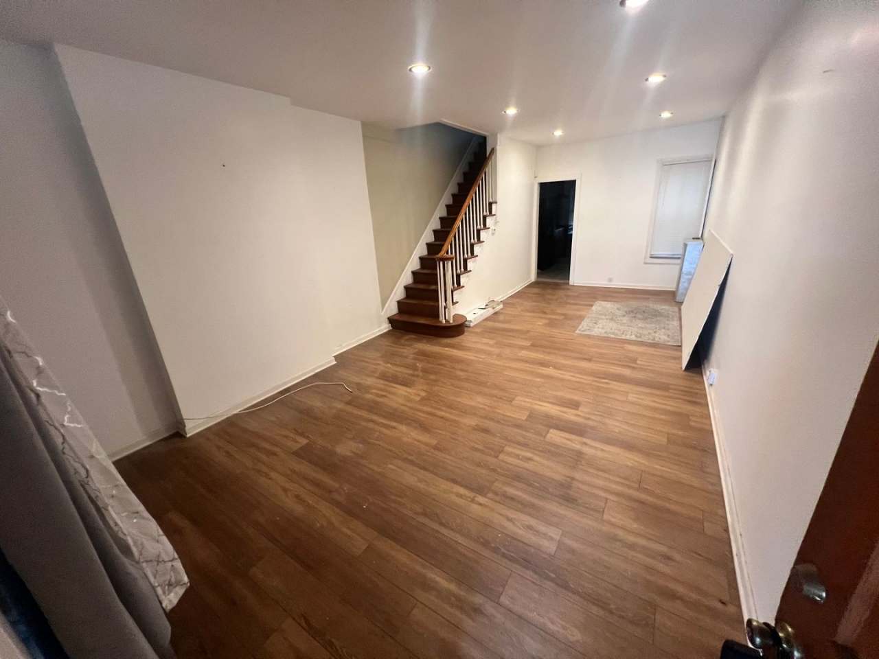 Nice house west side must see close to 29