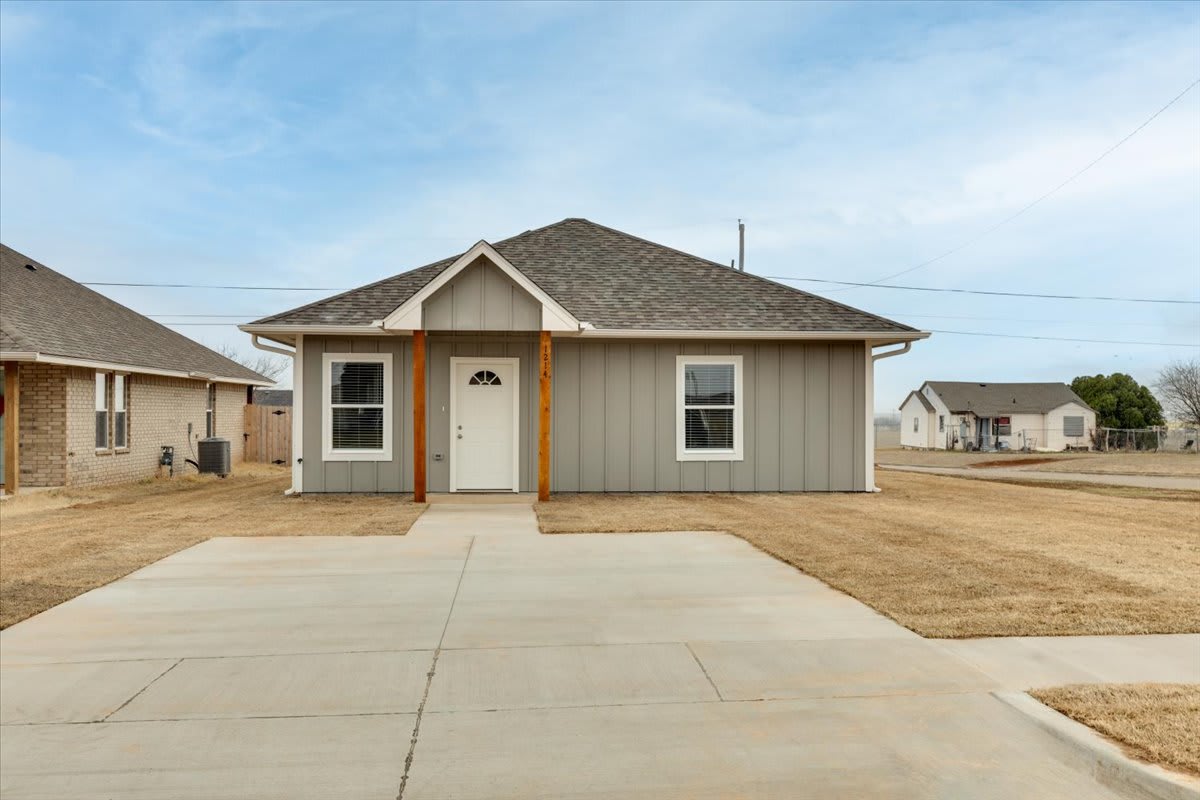 1214 Southwest Oklahoma Avenue