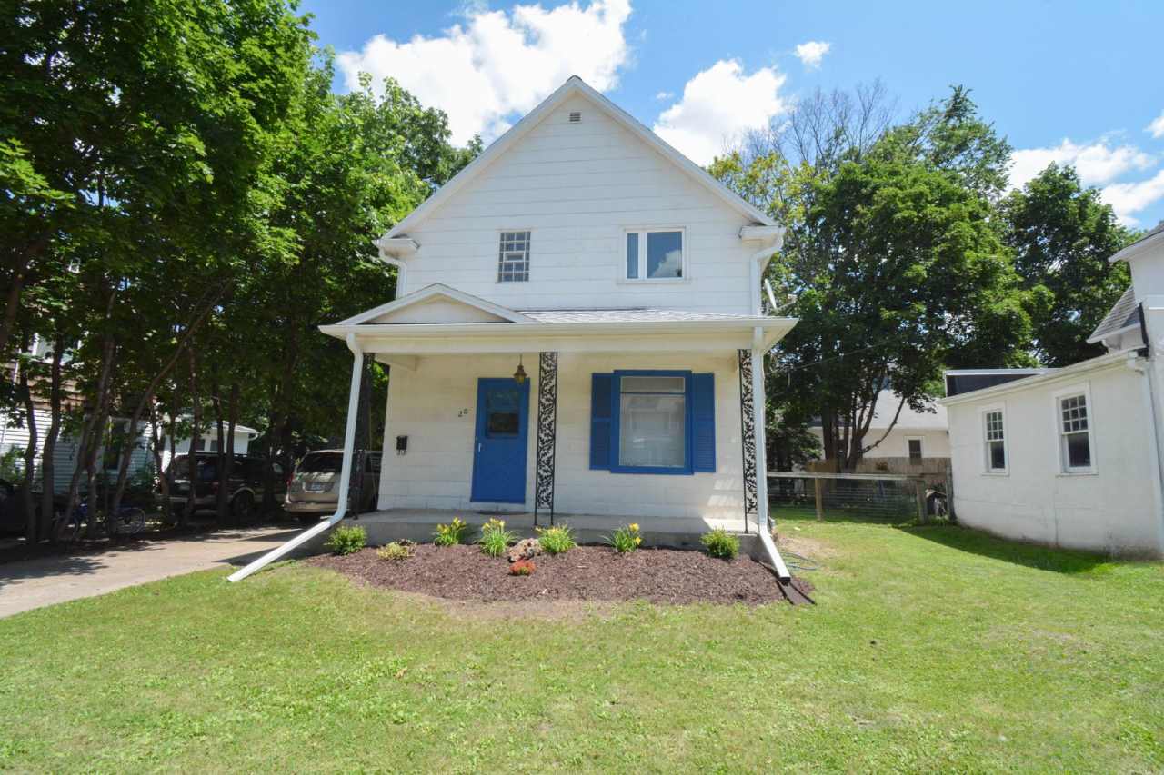 4 Bed 1.5 Bath Downtown Gem Available For Rent NOW!