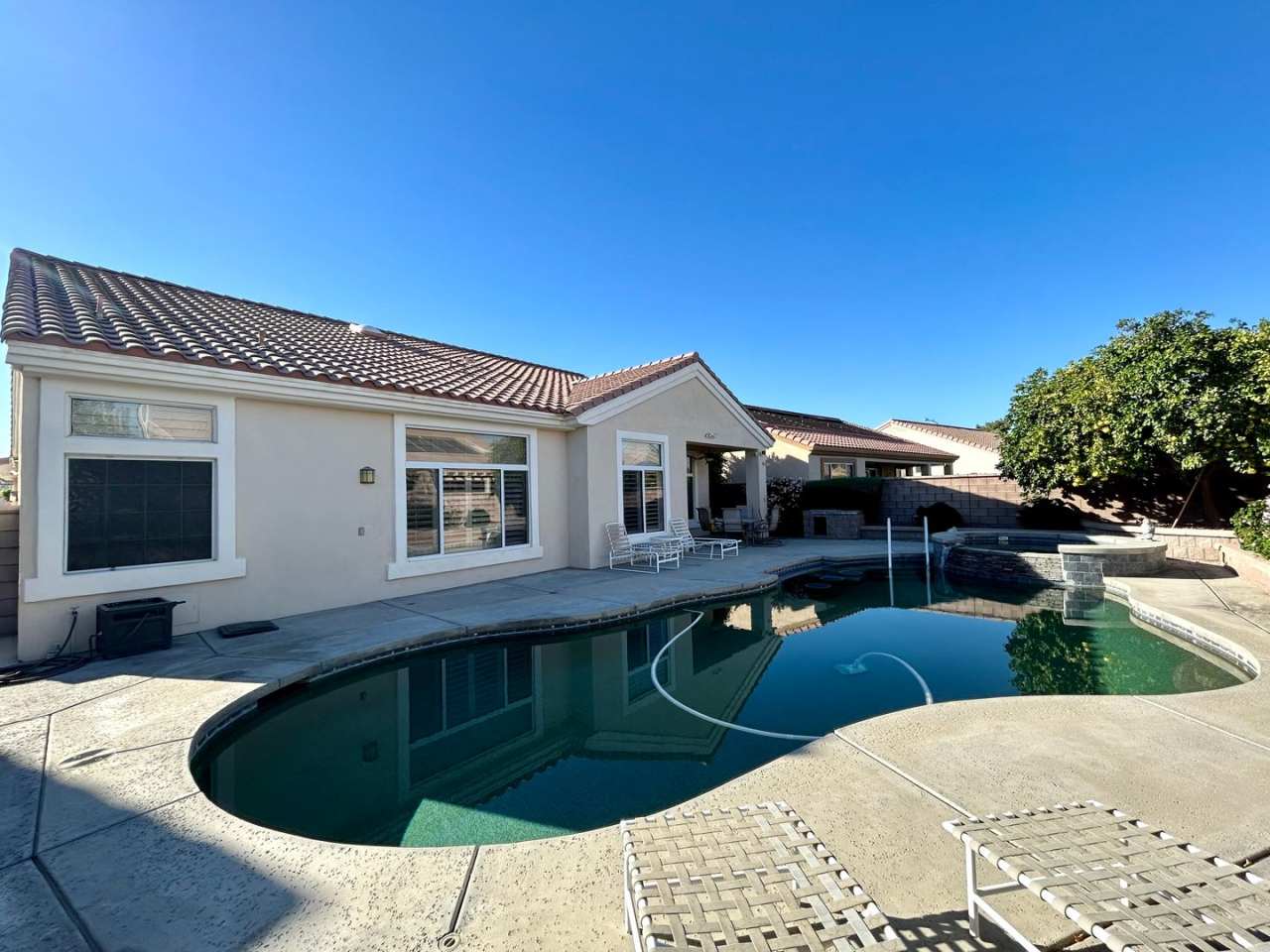 COMING SOON! 2 Bedroom 2 Bathroom + Den Home in the 55+ Community of Sun City!