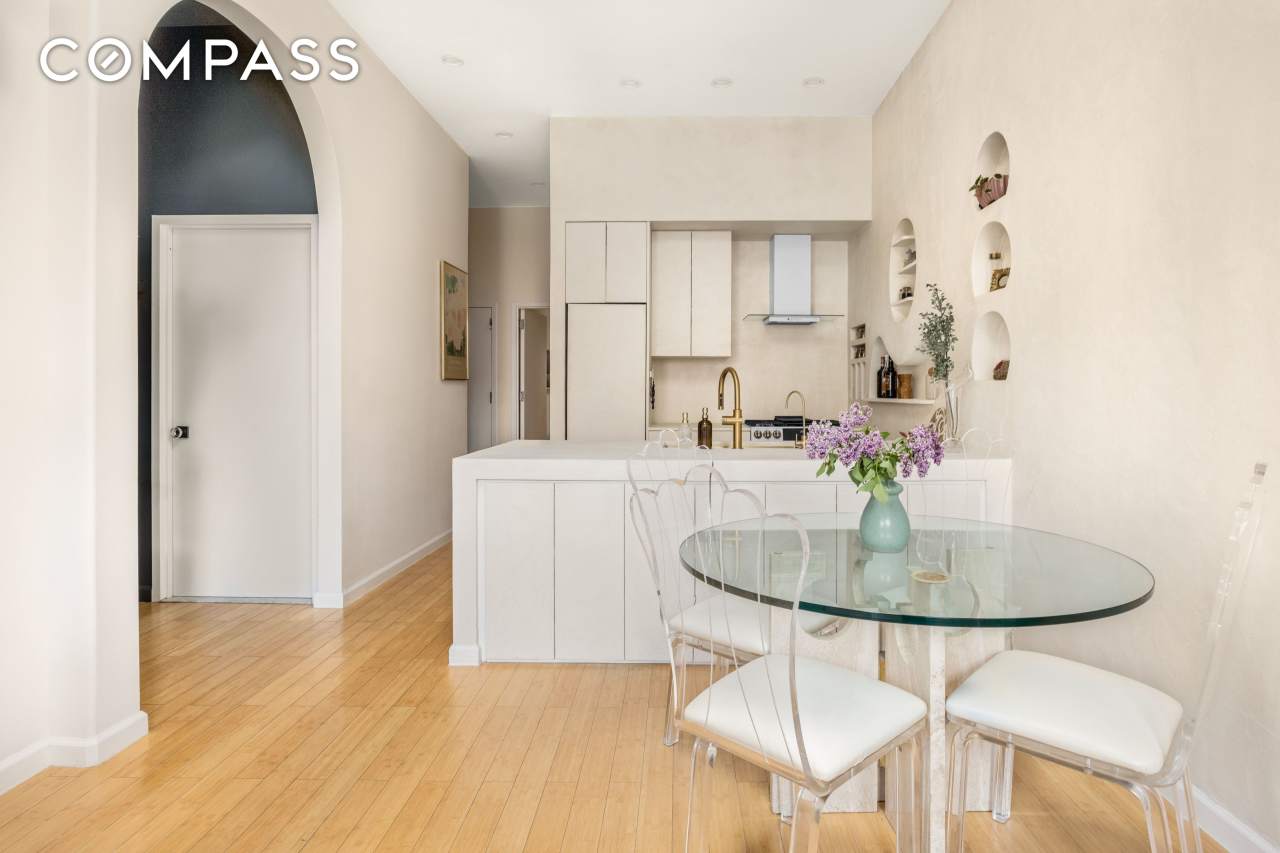 118 Greenpoint Avenue