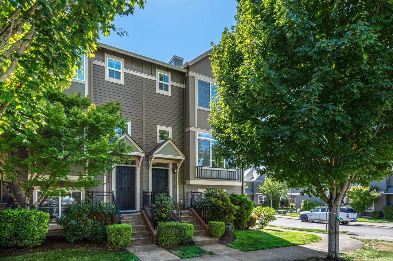 16884 NW Shadow Hills Ln Beaverton, OR 97006
