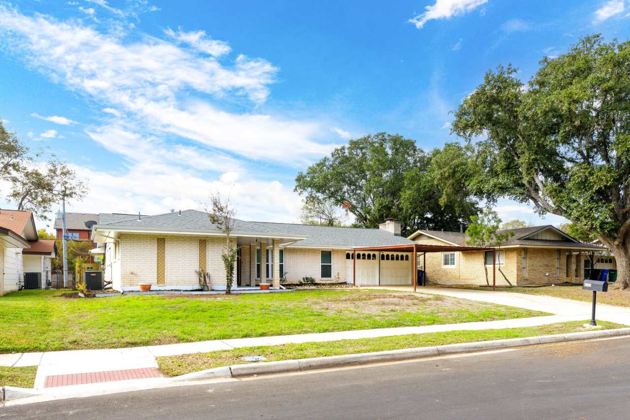 10615 Lands Run Street