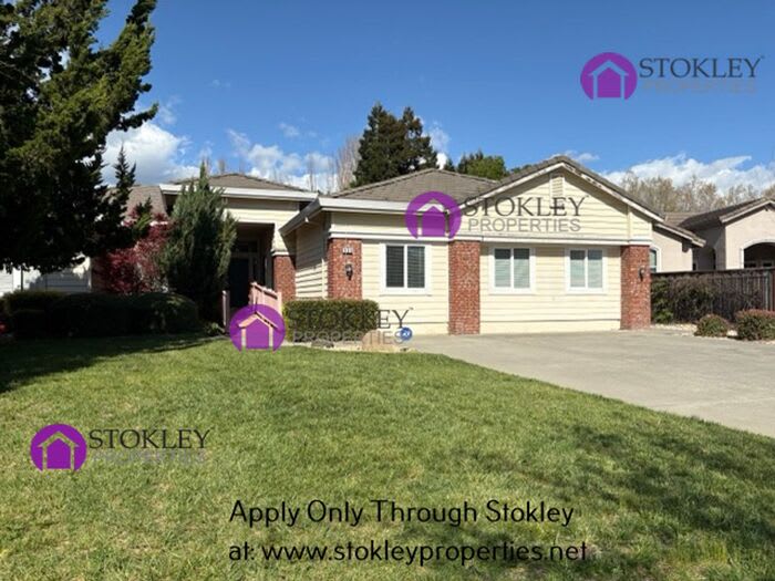 668 Renaissance Avenue