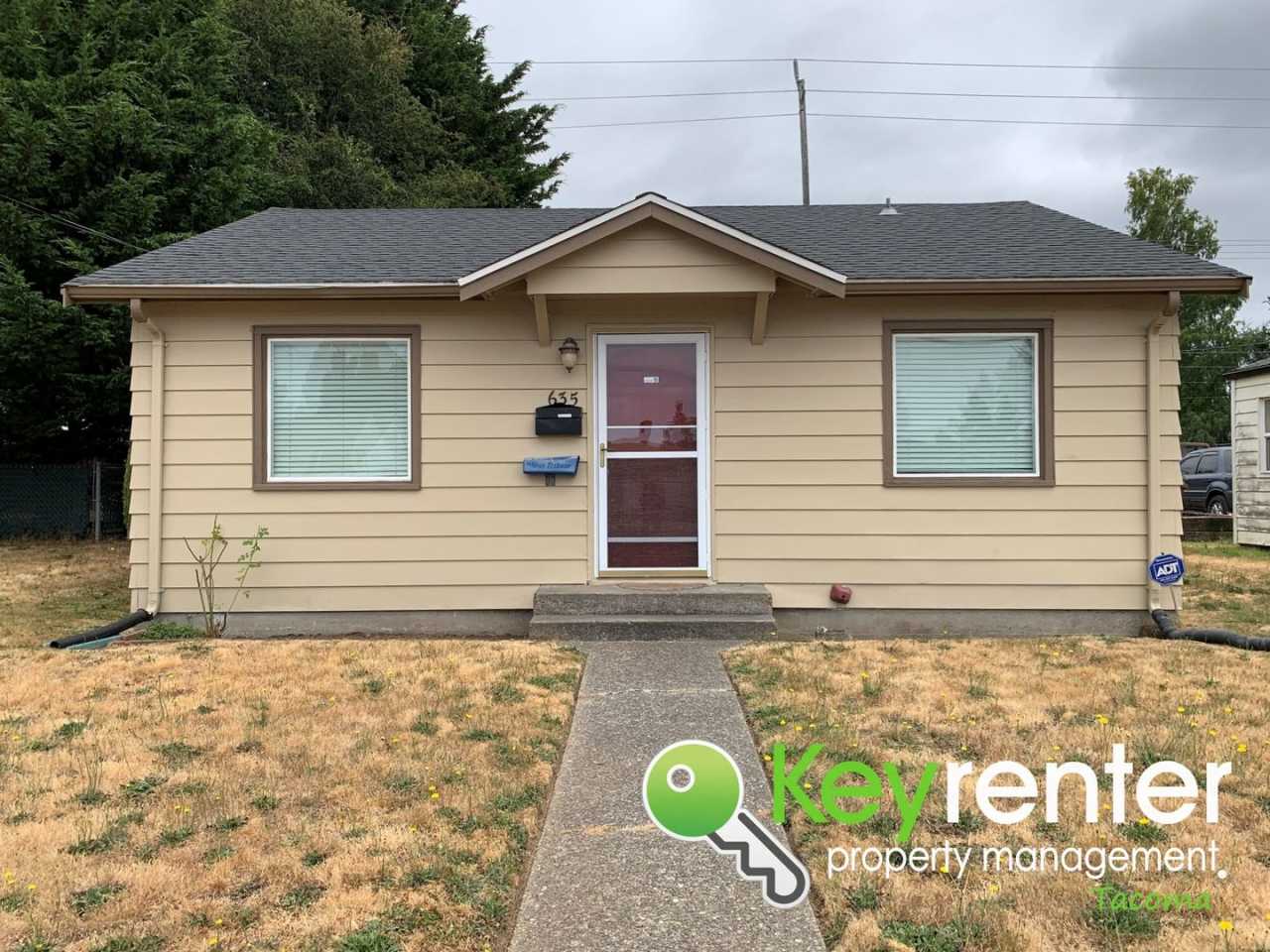 Centrally located Cozy Rambler in Tacoma!