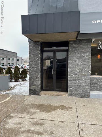 502 1/2 Huron Avenue