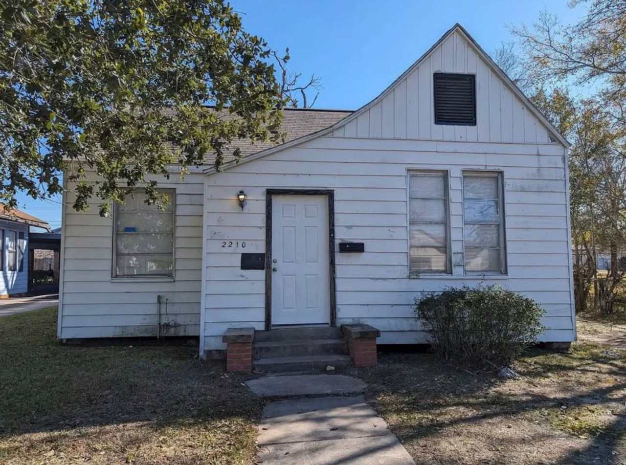 House For Rent 2210 18th St Port Arthur, TX 77640