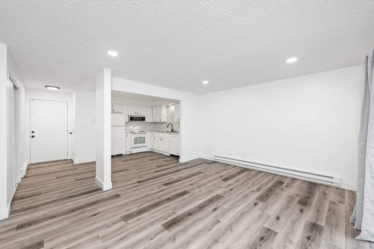 Mission Park Area Two Bedroom Available Now!