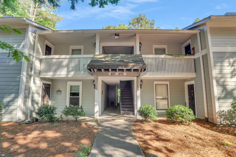 610 Summit North Dr NE