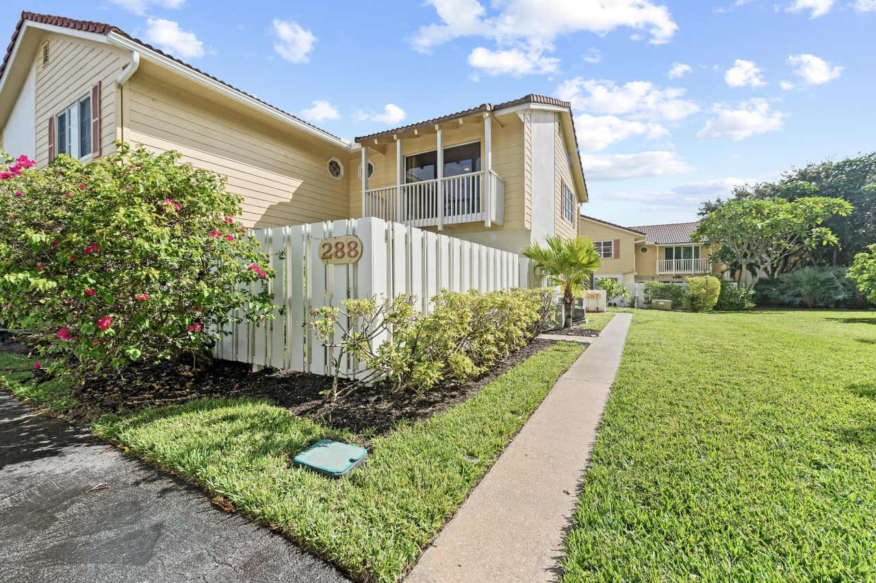 288 Seabreeze Circle