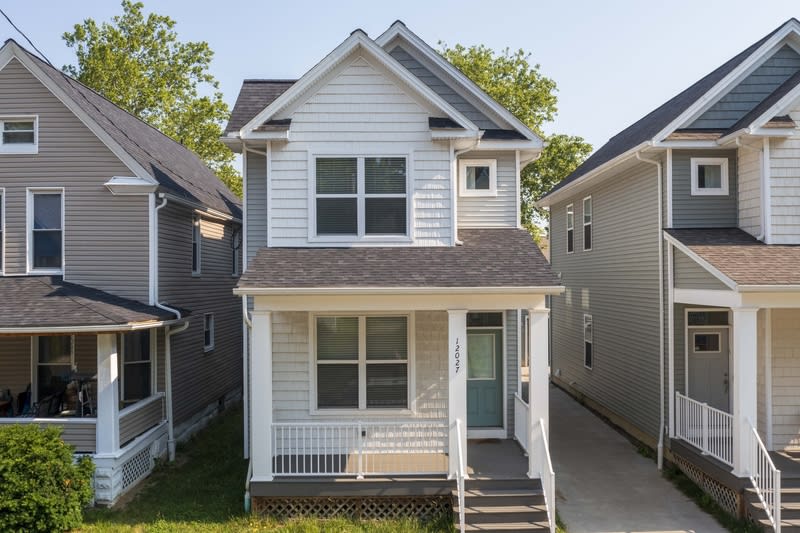 12027 Wade Park Avenue