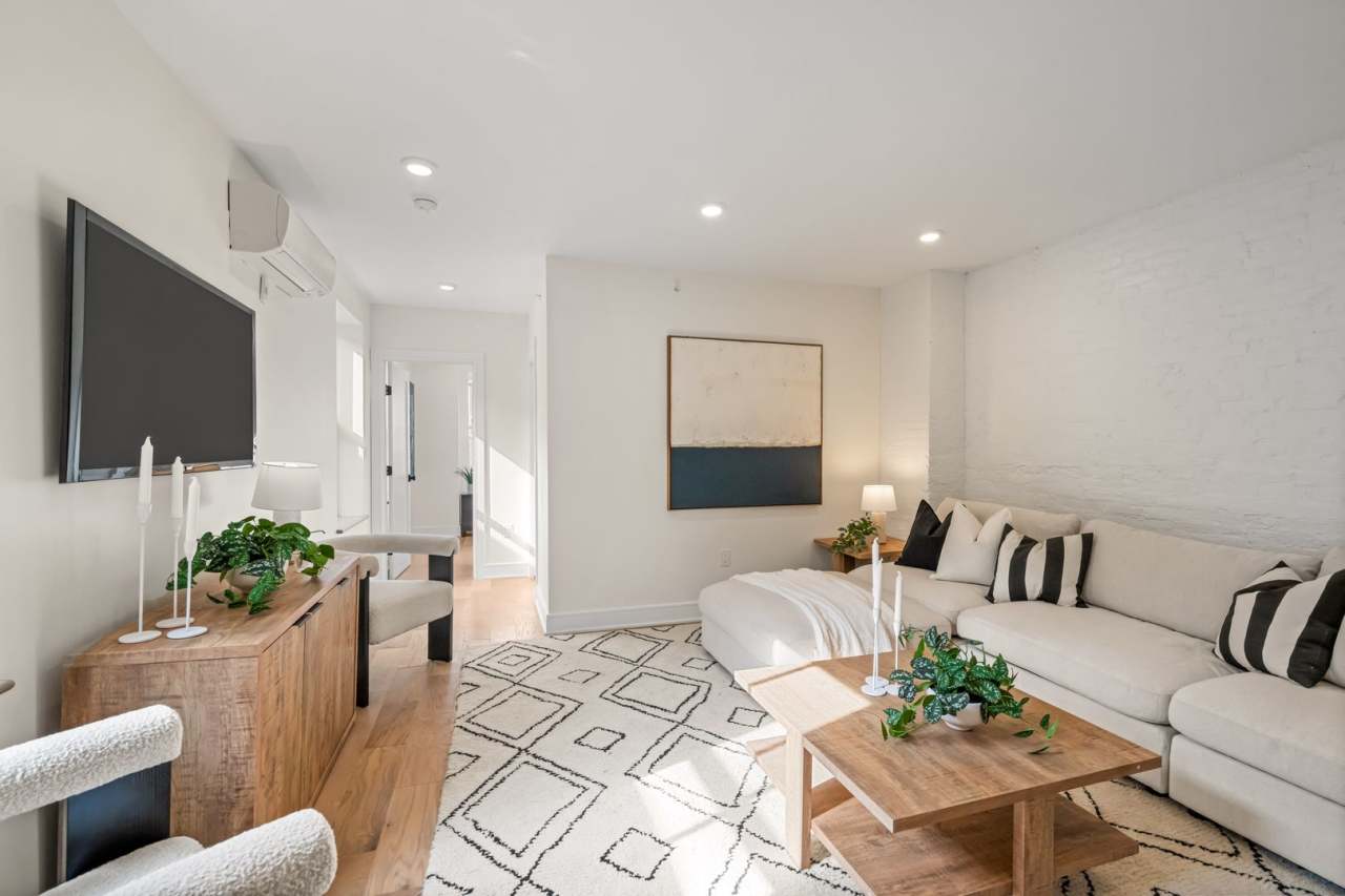 Stunning Newly Renovated Brownstone in Fitler Square