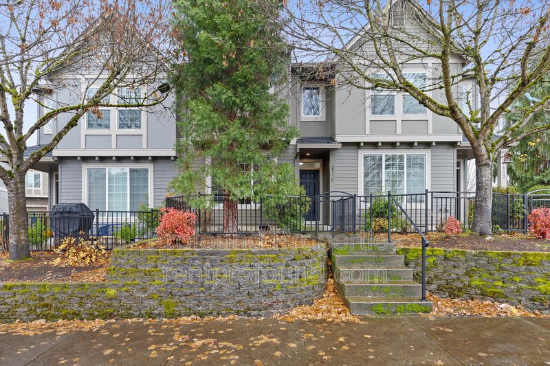 2310 NW Roseburg Terrace