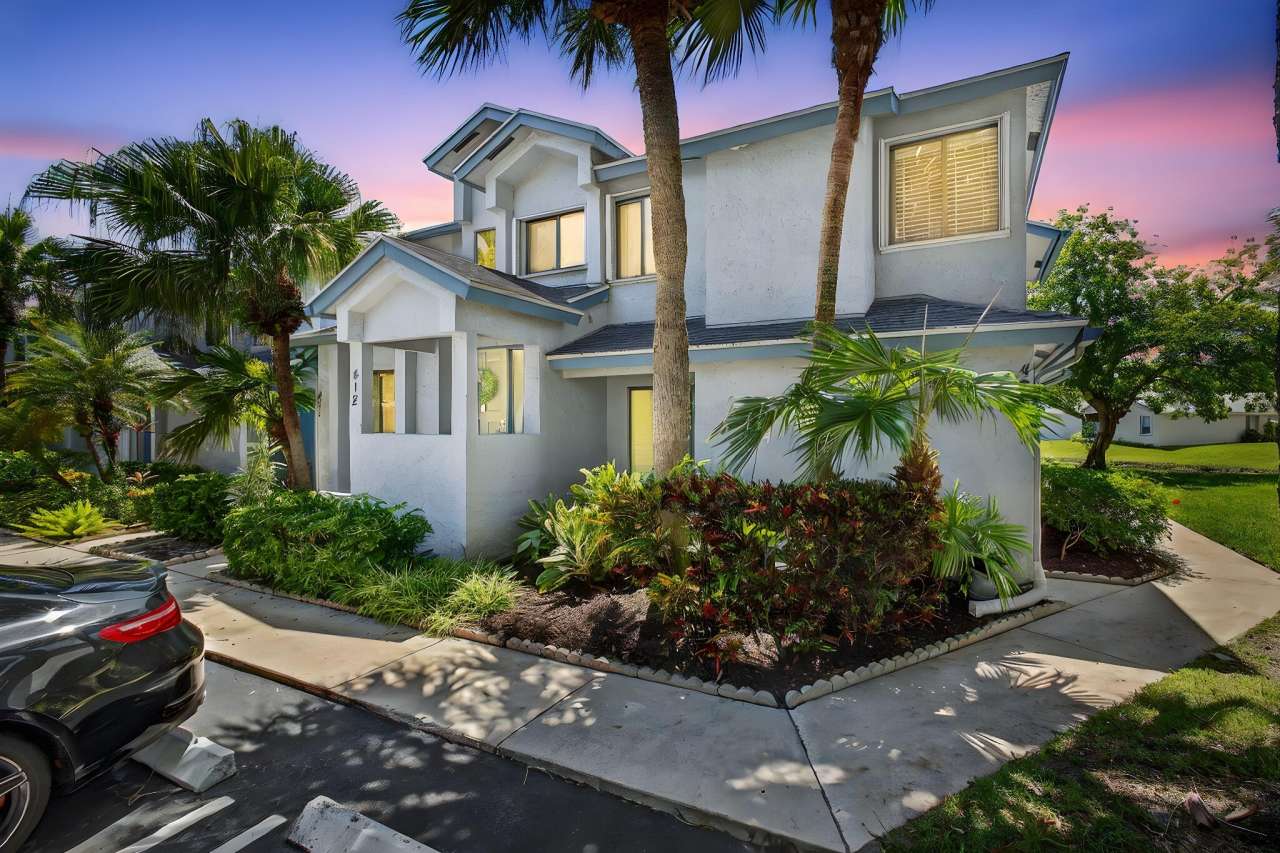 406 Harbour Pointe Way