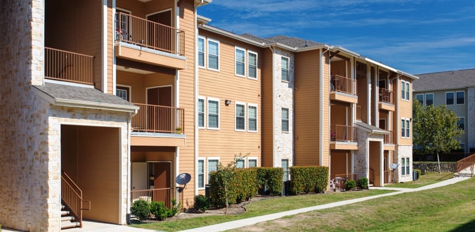 1362 W County Line Rd