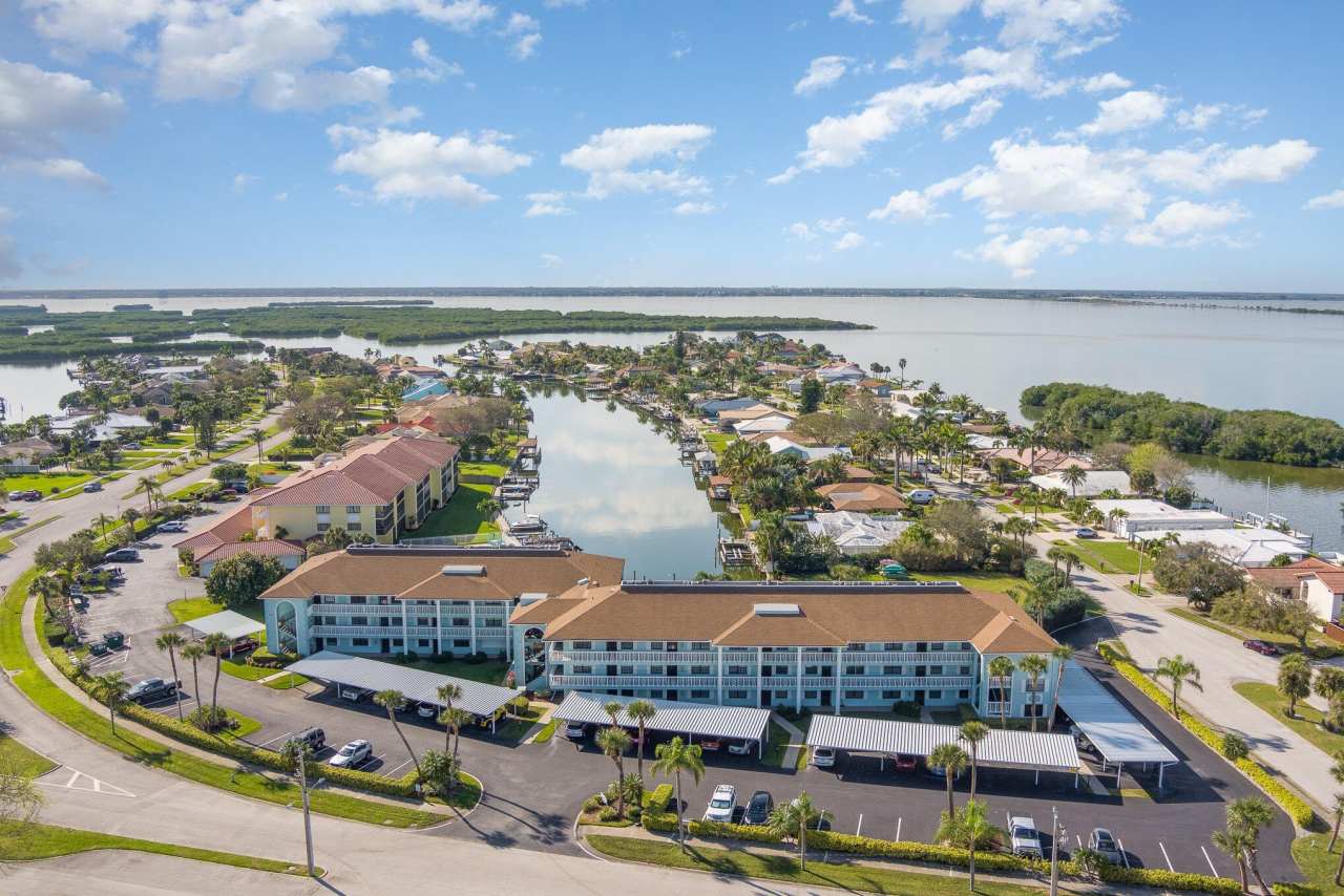 2001 S Banana River Boulevard unit: 319