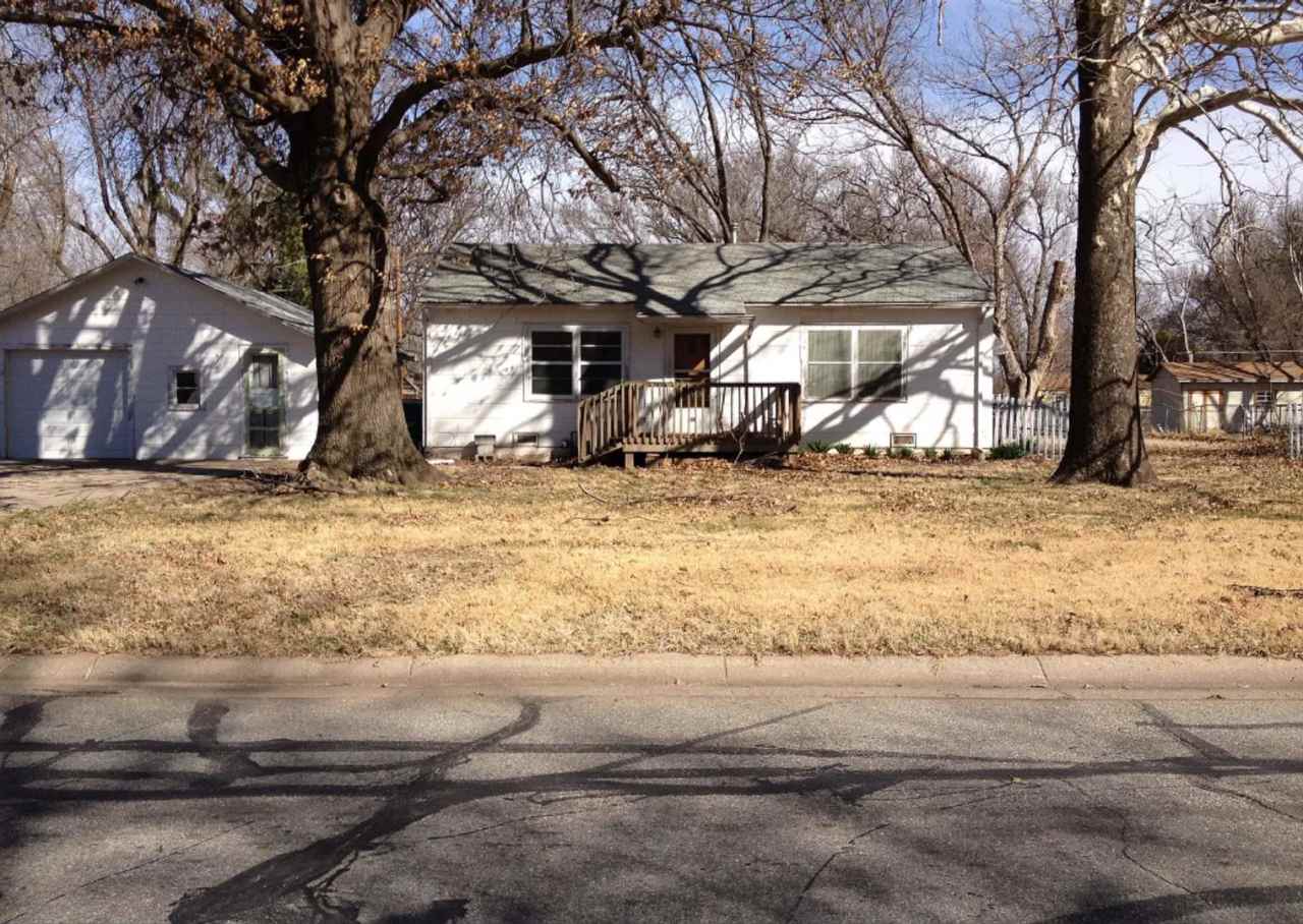 Charming 2-Bedroom Home in Haysville!