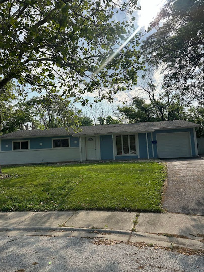 Spacious 3 bedroom 2 bathroom ranch.