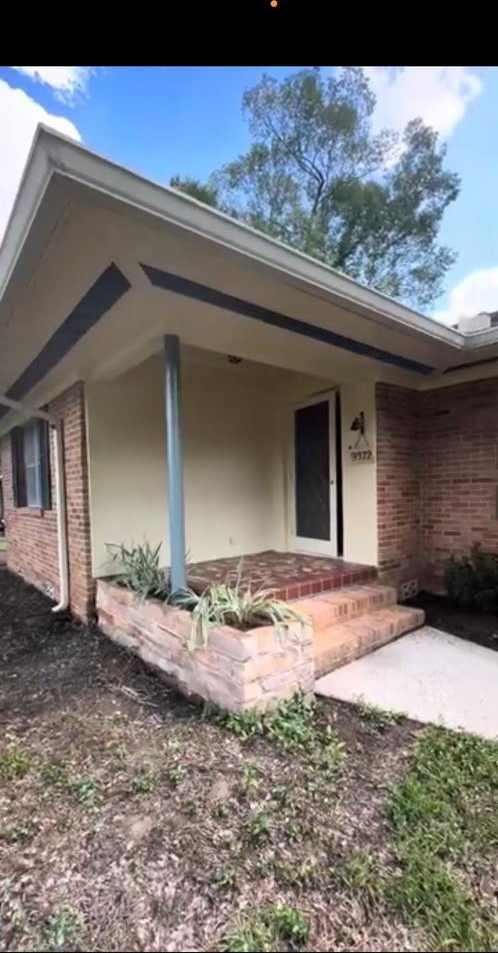 Charming 3-Bedroom, 2-Bathroom, 2,200 Sq. Ft. Home in Broadmoor Subdivision