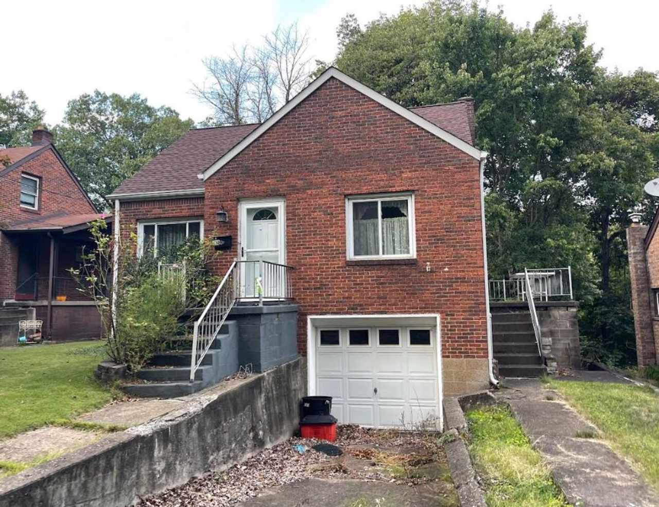 3 Bedroom / 1 Bath Home in Aliquippa - Quiet Dead End Street