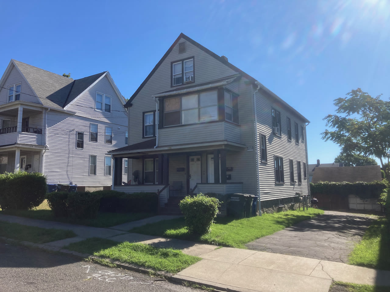250/252 Summerfield Ave - 3rd Floor