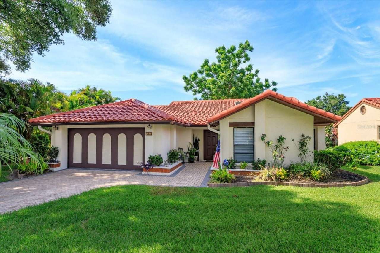 3 Bed 2 Bath Home in Dr. Phillips!