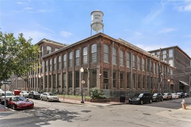 920 POEYFARRE Street