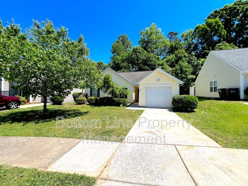 1607 Eagles Landing Dr