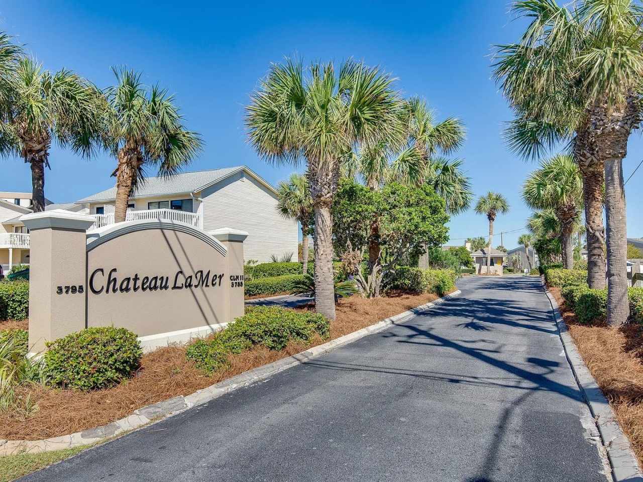 Beautiful Condo with Beach Front Access **20% off 1st Month's Rent**