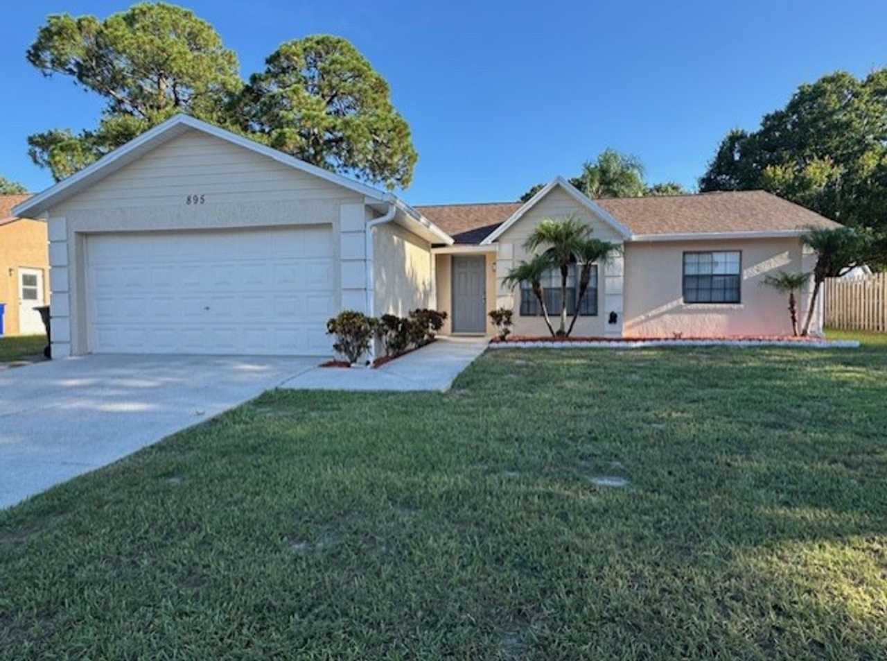 895 WANDERING PINE TRAIL, ROCKLEDGE