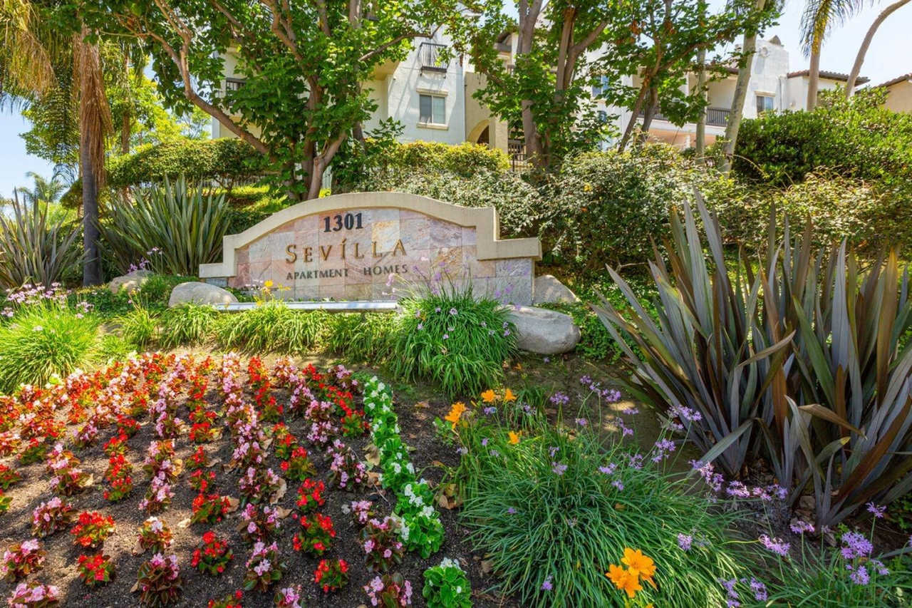 Elan Sevilla Apartment Homes