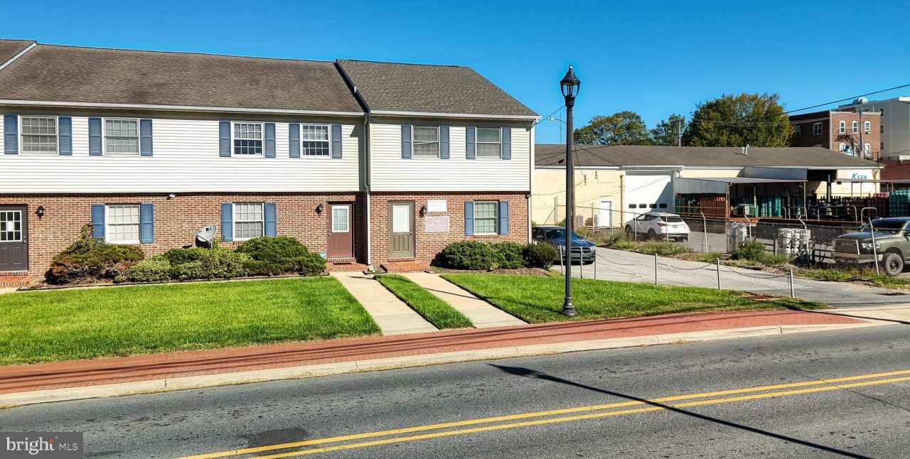 383 W NORTH Street unit: A