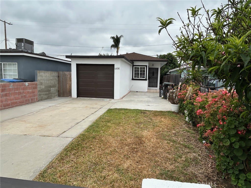 11536 Littchen Street