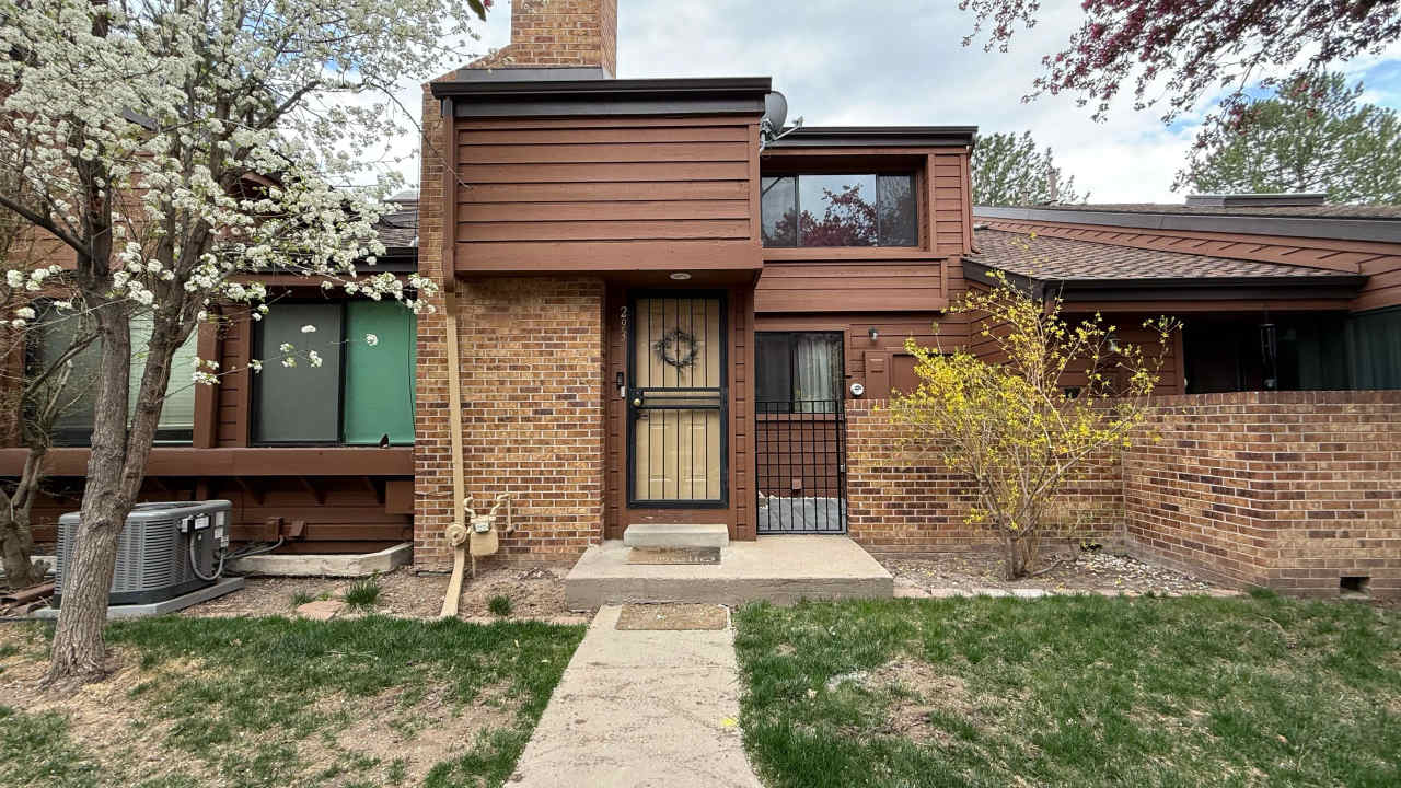 2685 South Dayton Way