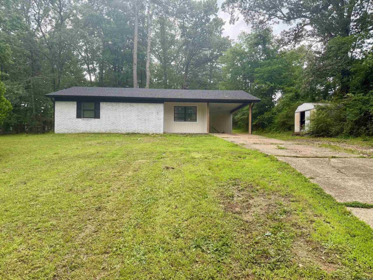 6637 Grayson Drive