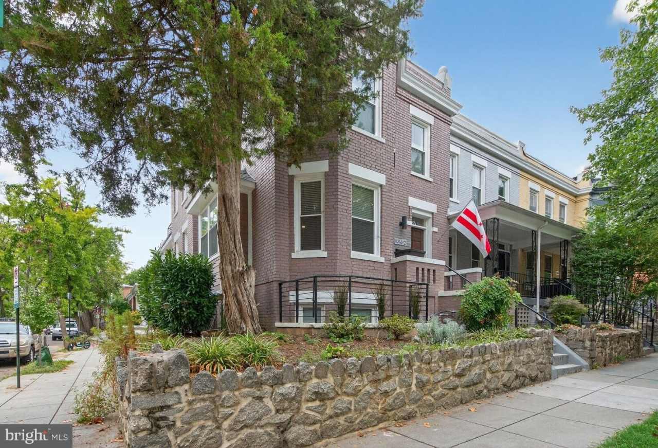 1014 10TH Street NE unit: 1